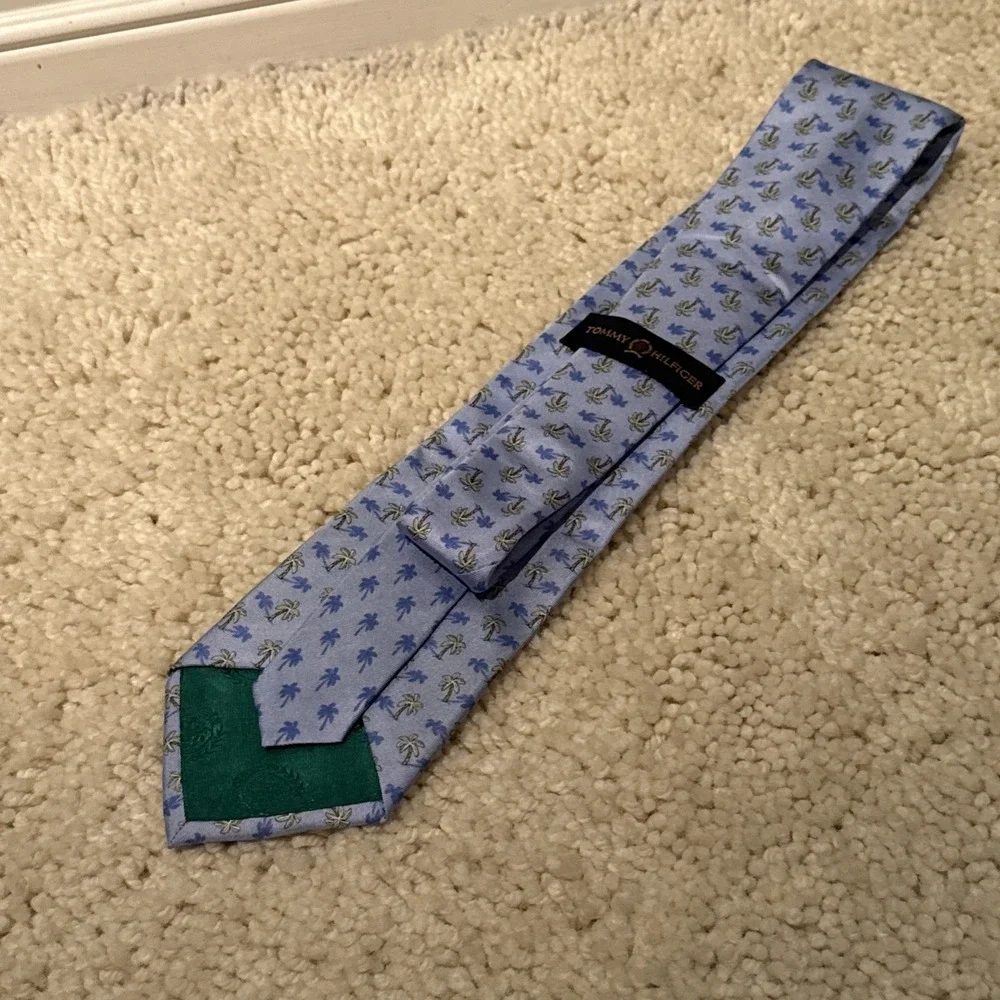 Tommy Hilfiger Blue Palm Tree Silk Neck Tie Made In USA